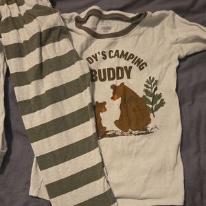 Kids' Bear Adventure Pajama Set - Gray and Green